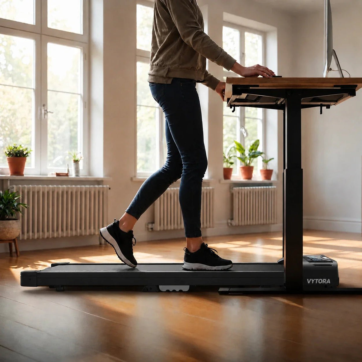 Tapis de marche sous bureau : comment bouger en télétravail sans perdre en productivité